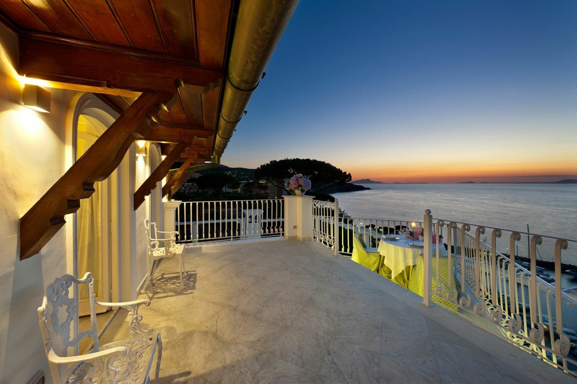 วิลลา ซิลวานา เรอแล Bed & Breakfast ซอร์เรนโต ภายนอก รูปภาพ